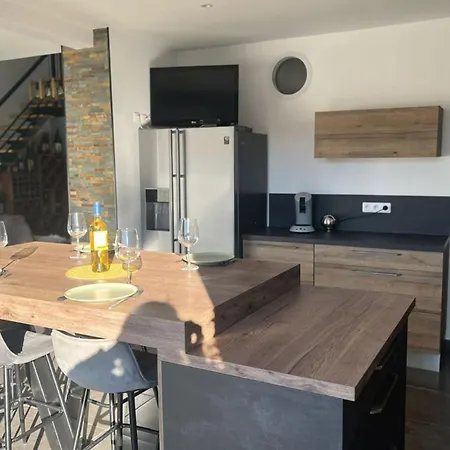 Villa Riboleys - Maison De 100m2 Avec Jardin